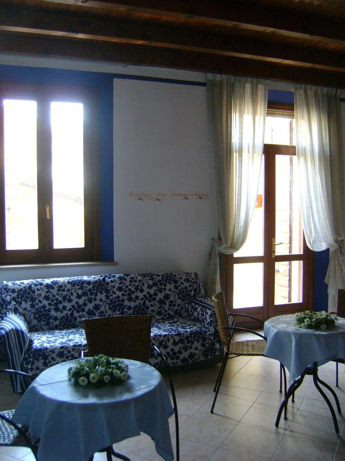 مبيت وإفطار مانتوفا San Francesco Residenza المظهر الخارجي الصورة